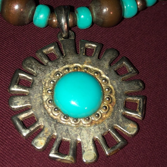 Jewelry - Vintage necklace with metal medallion.